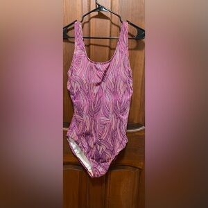 L.L. Bean women’s 20 W plus size one piece swimsuit. UPF 50 . Purple, orange